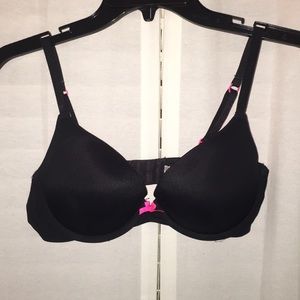 black 36C push up bra. 3 hooks in back